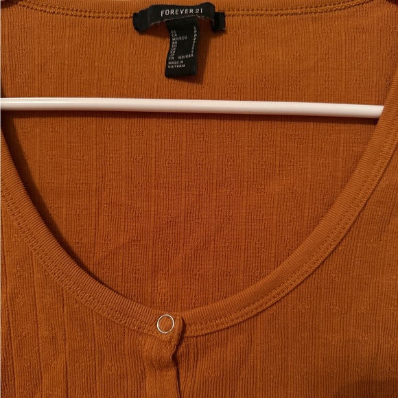 Forever 21 Rust Button-Down Ribbed Top - Picture 2 of 4